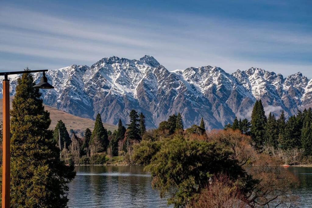 The Beacon - 2 Bedroom Luxe Apartment Queenstown Bagian luar foto